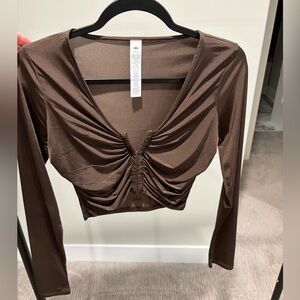 ALO Yoga Chocolate Brown Ruched Crop Top